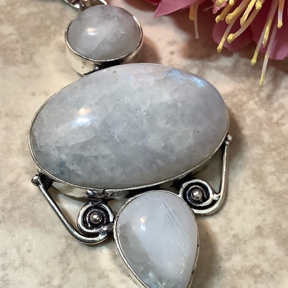 🌸 MOONSTONE OPAL NECKLACE QUARTZ HEALING PENDANT MAGICAL EARTH PROTECTION BOHO - Picture 5 of 9